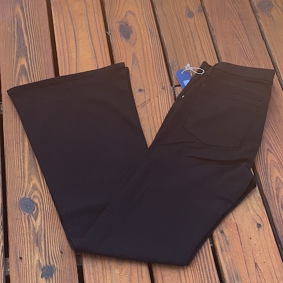 NWT Daily Blue by AG Peace Black Bell Flare Jeans Size 28 - Picture 13 of 13